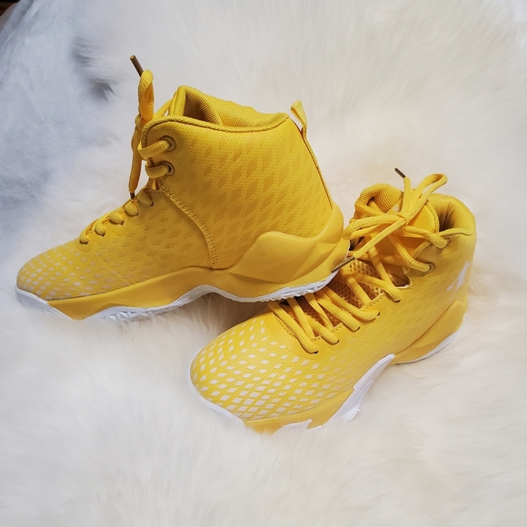 Basketball Shoes - Basketball Sneakers NWOT